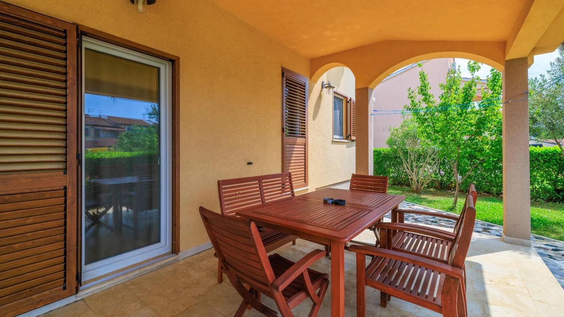 Appartement House Luigi Blue And Green In One Place Valbandon