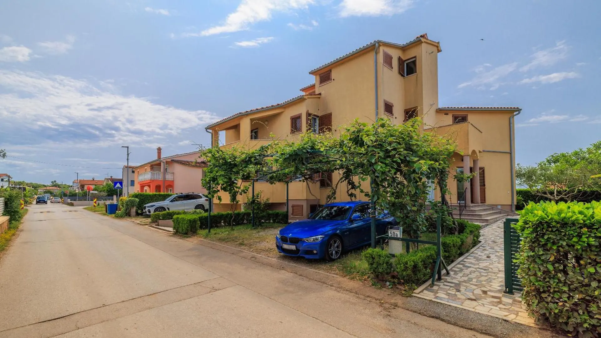 House Luigi Blue And Green In One Place Valbandon 0*,  Kroatien
